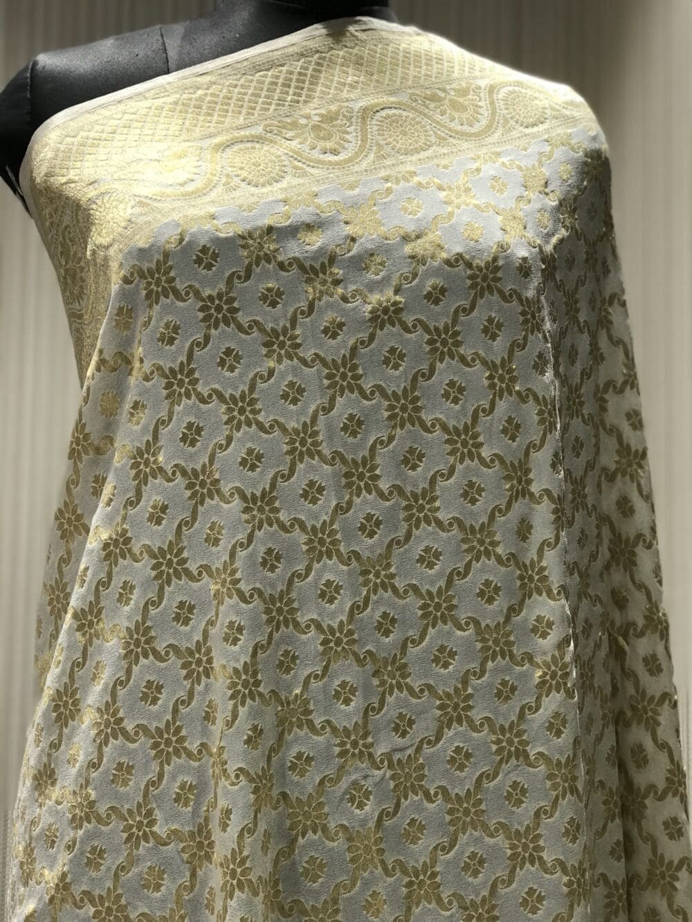Georgette Silk Khaddi Dyeable Dupatta