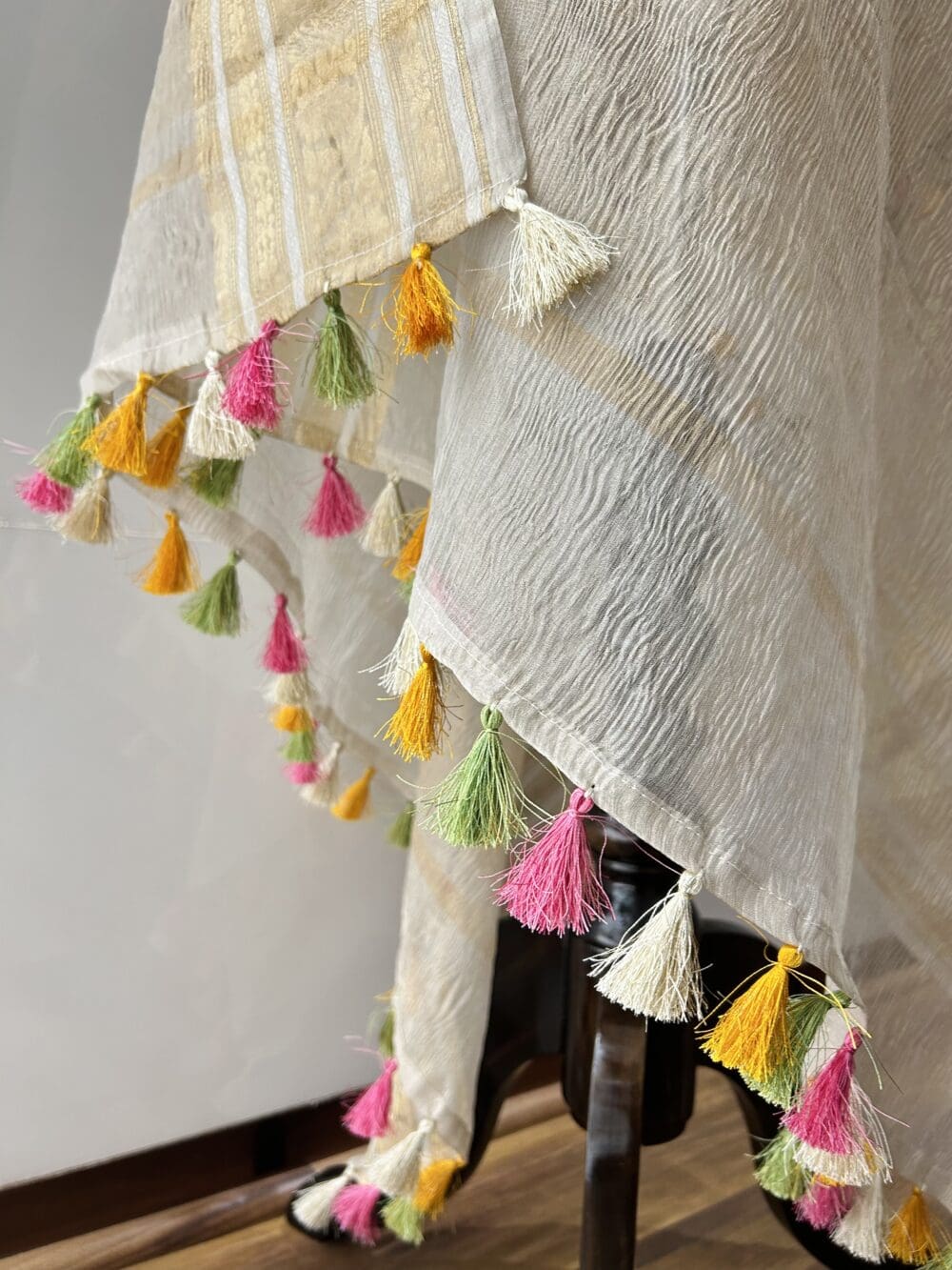 Floral Silk Crushed Tissue Dupatta - Image 3