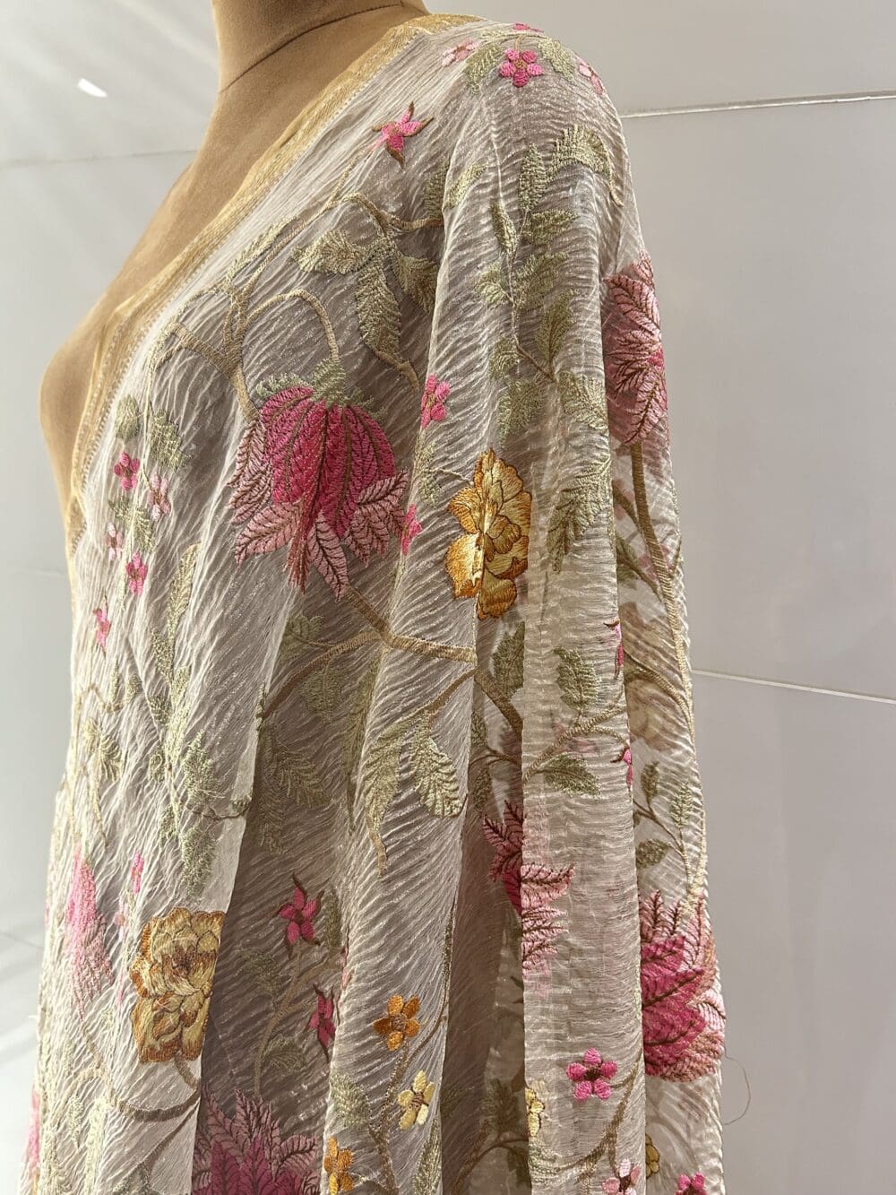 Floral Silk Crushed Tissue Dupatta - Image 3