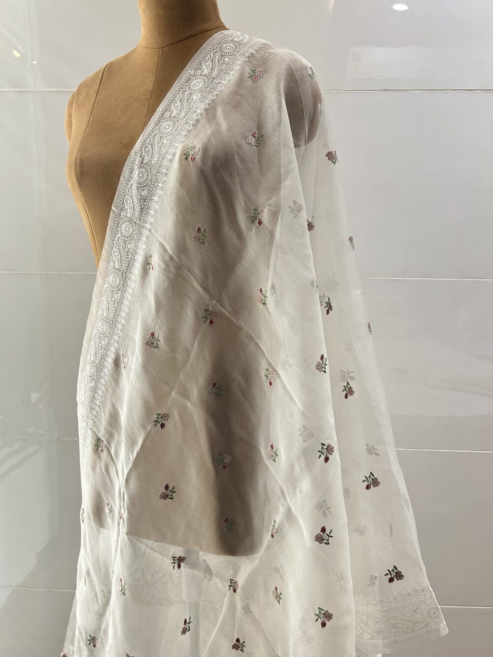 Silk Organza Floral Embroidery Dupatta - Image 3