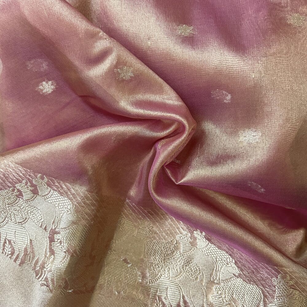 Tissue Booti with Border Cutwork
