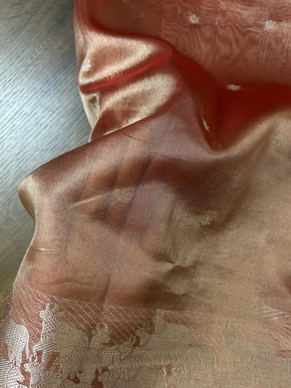 Tissue Booti with Border Cutwork - Image 3