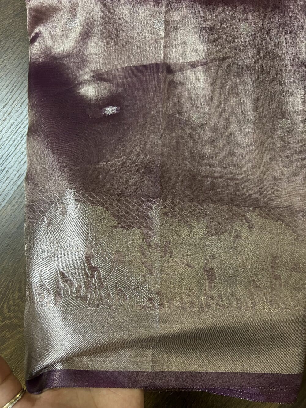 Tissue Booti with Border Cutwork - Image 3
