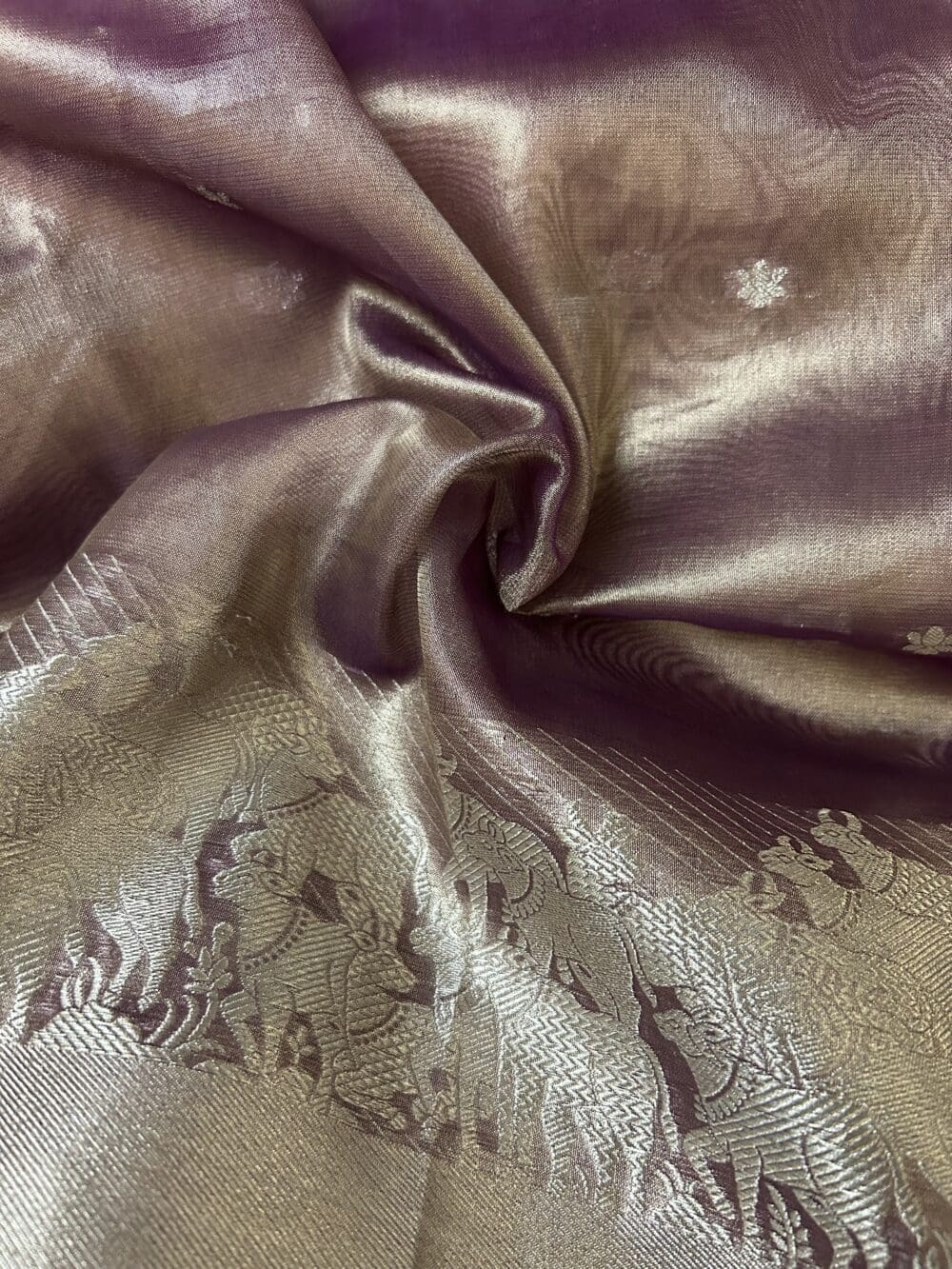 Tissue Booti with Border Cutwork