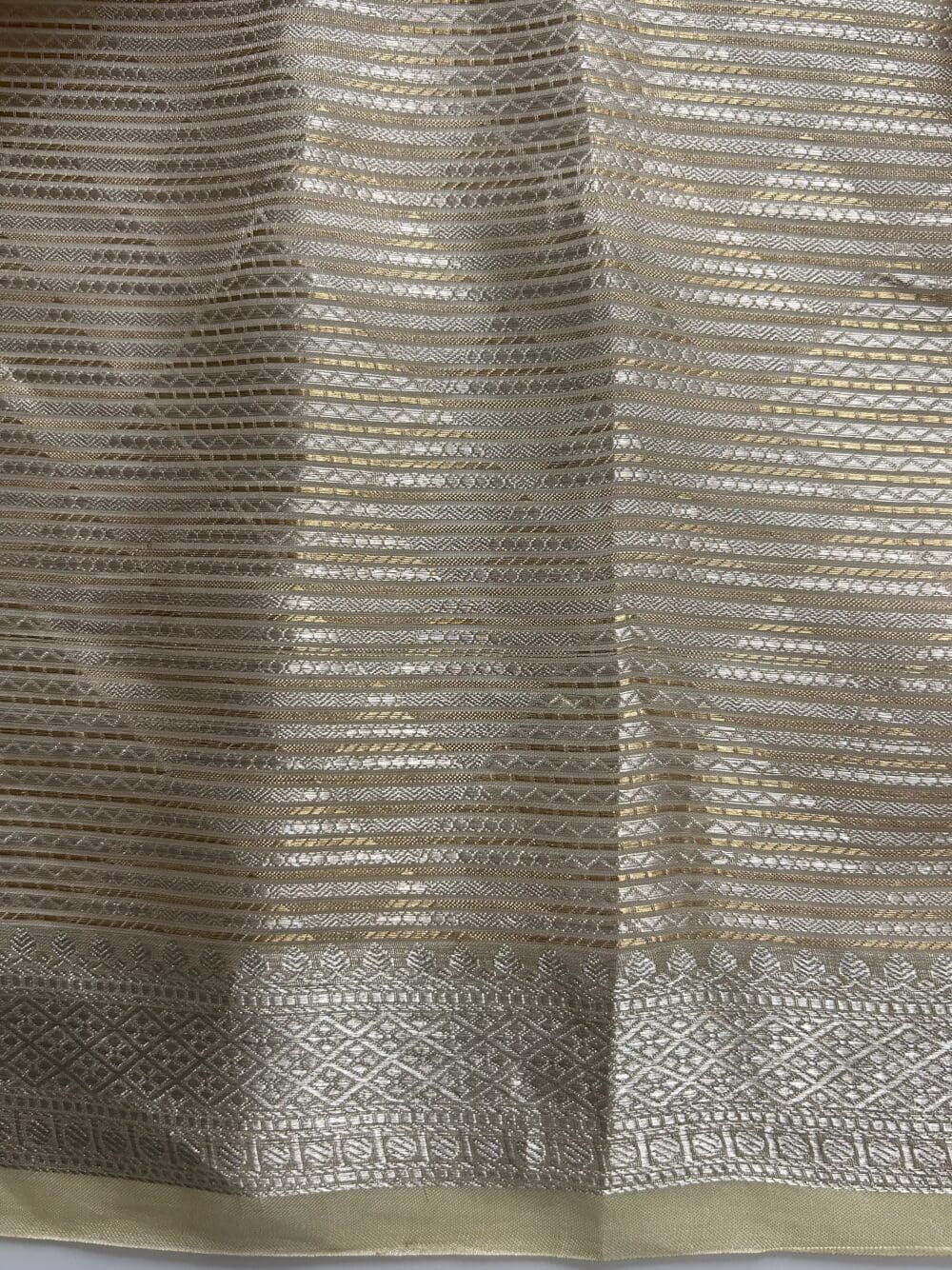 Pure Silk Tissue Jacquard - Image 2