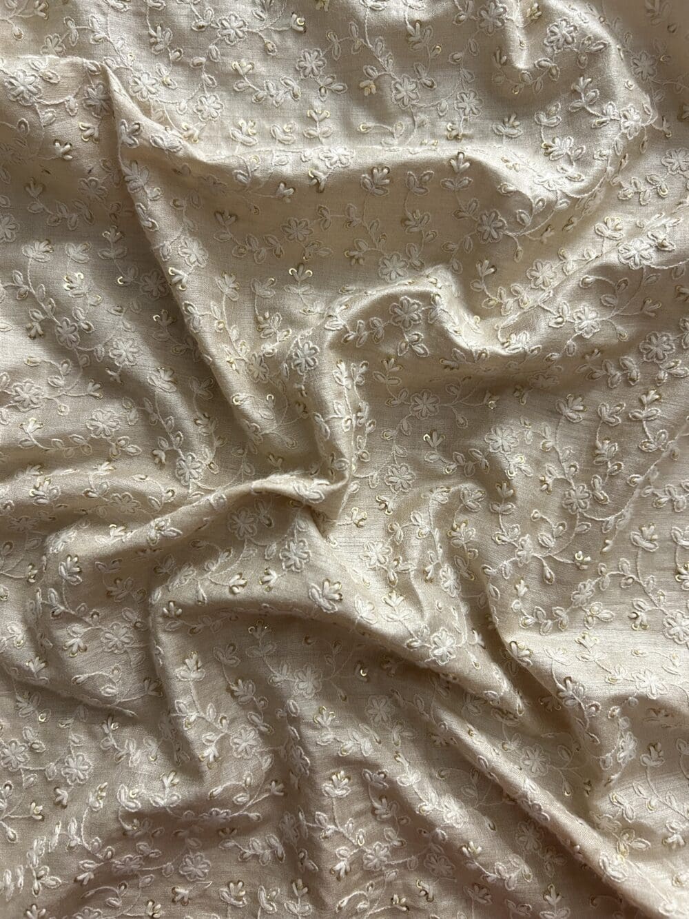 Silk Munga Embroidery - Image 2