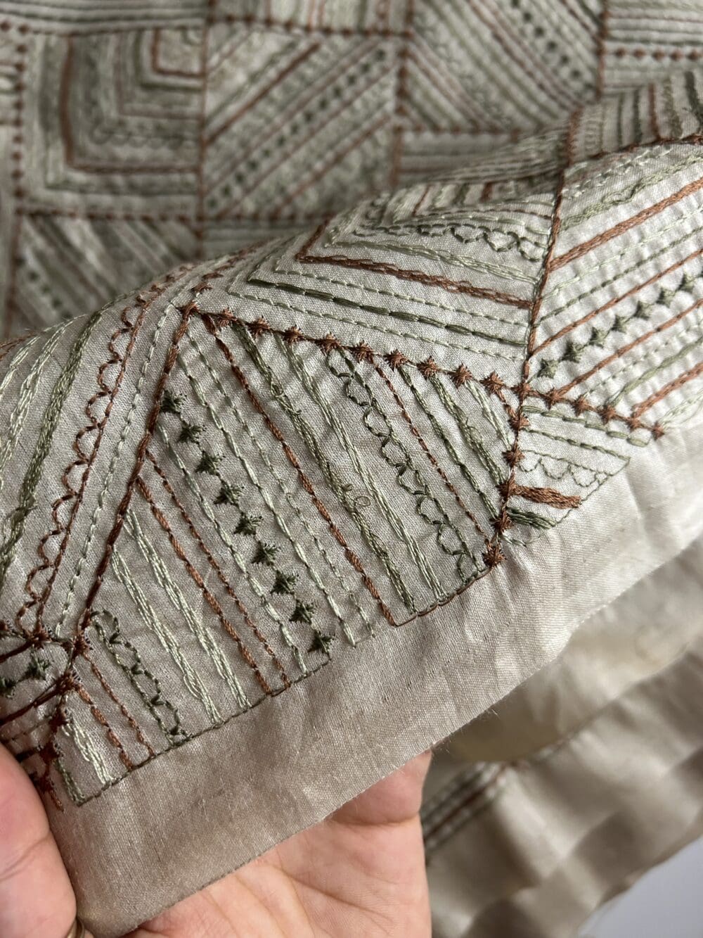 Silk Munga Embroidery - Image 4
